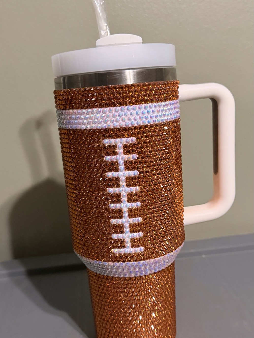 Embellished Football-Style Travel Tumbler with Handle - ORANGE ✨looks brown✨